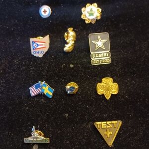 Vintage Broches